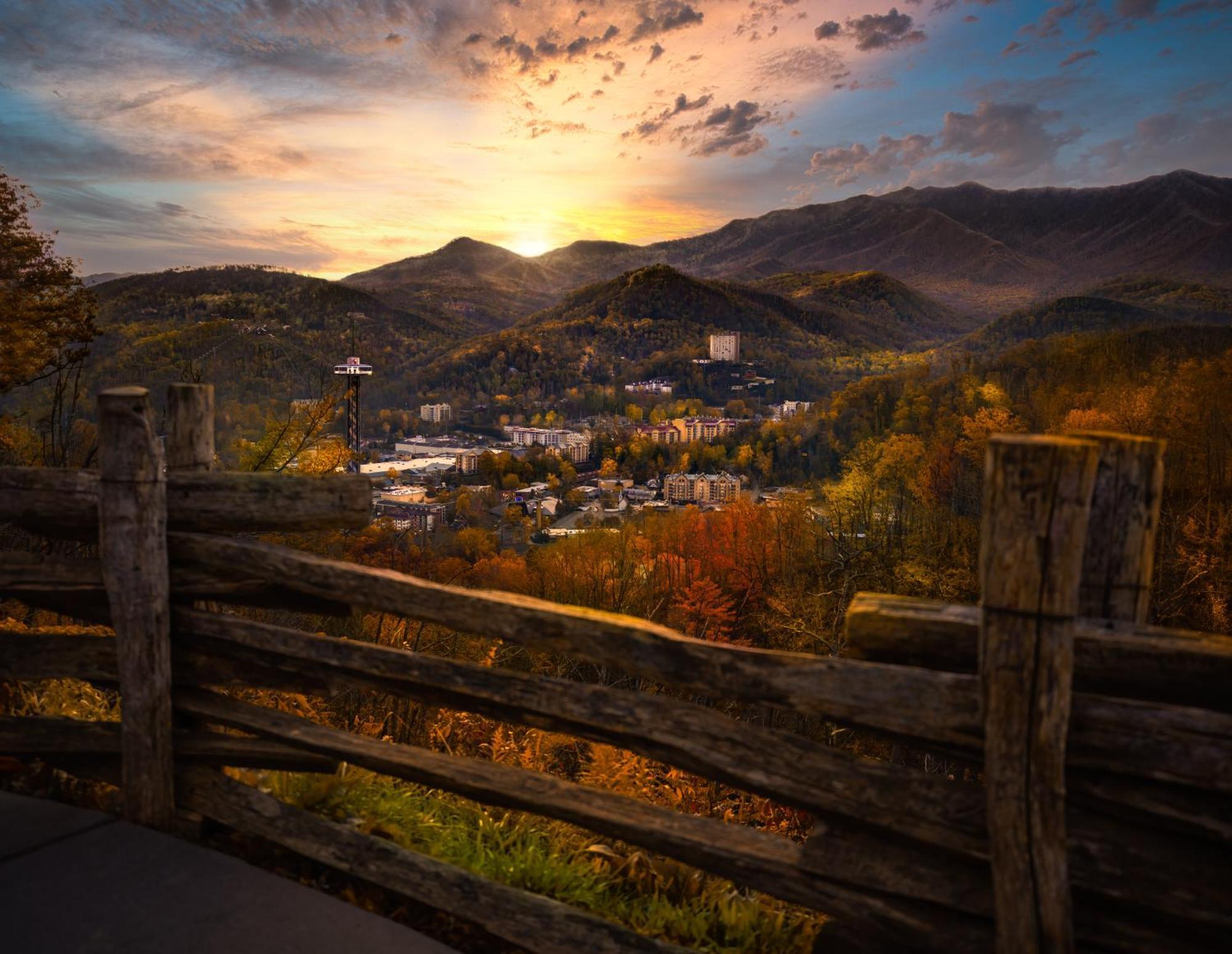 Ober Hideaway, Hot Tub, Wifi, 1089 Free Tickets Each Paid Day, Dollywood And More Gatlinburg Buitenkant foto