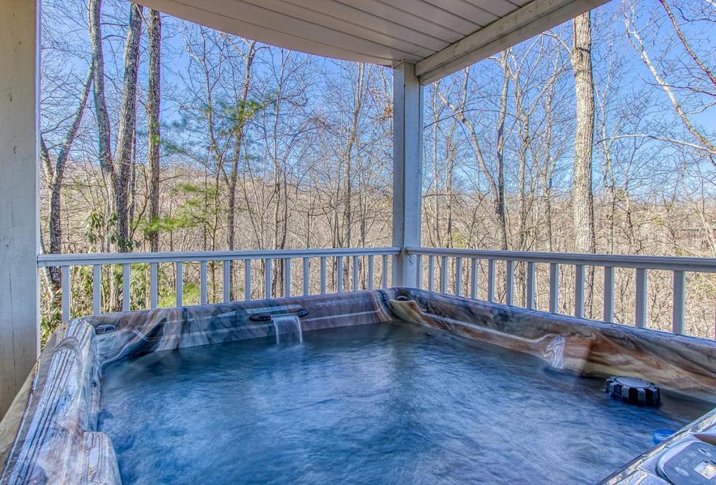 Ober Hideaway, Hot Tub, Wifi, 1089 Free Tickets Each Paid Day, Dollywood And More Gatlinburg Buitenkant foto